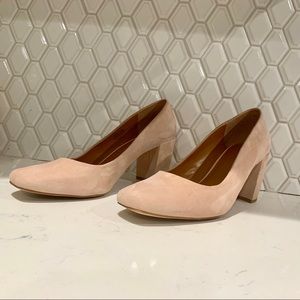 H by Halston Whitney Blush Suede Block Heels s 9.5